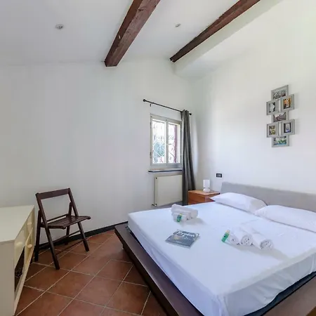 Hintown Borgo Incrociati Brignole Con Terrazzino *